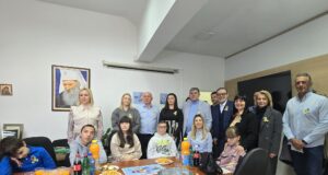 Osvrni se oko sebe: GO Palilula obeležila Međunarodni dan autizma uz podršku školama GO Palilula obeležila Međunarodni dan autizma