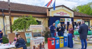 Mali čuvari planete: Manifestacija „Čuvaj-brani-hrani” održana u parku Čair Dan planete Zemlje i Dan kućnih ljubimaca