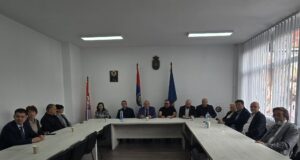 Ministar Bela Balint sa rukovodstvom Fakulteta srpskih studija Ministar Bela Balint sa rukovodstvom Fakulteta srpskih studija