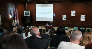 Aktivnija uloga žena i veća briga o mentalnom zdravlju tokom trudnoće. Lekari u Nišu na obuci za nove standarde