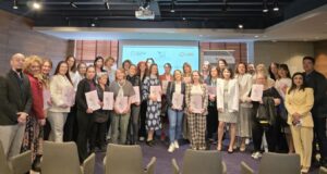 Potpisani ugovori za bespovratna sredstva i mentorsku podršku za 26 preduzetnice iz Nišavskog i Topličkog okruga Potpisani ugovori za bespovratna sredstva i mentorsku podršku