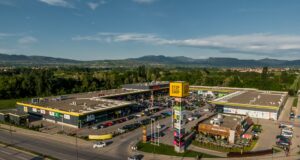 Ritejl park STOP SHOP u Nišu ovog vikenda obeležava 10 godina rada! STOP SHOP u Nišu