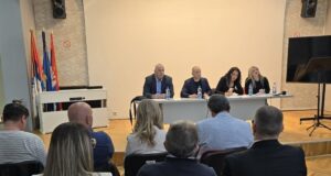 Budžet GO Palilula uvećan za oko 30 miliona – više novca za puteve, socijalu i međublokovski prostor Sednica GO Palilula Niš