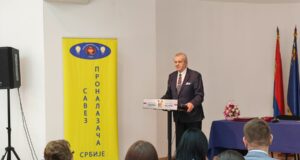 Mladi i preduzetništvo. Srednjoškolci iz Niša i okoline predstavili biznis ideje Srednjoškolci iz Niša i okoline predstavili biznis ideje