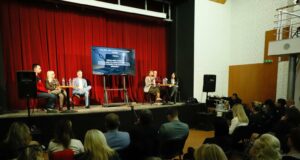 Tribina o trgovini ljudima u Gimnaziji „Svetozar Marković” Tribina o trgovini ljudima