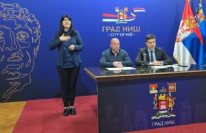 Znakovni jezik prvi put na konferenciji u Gradskoj kući Znakovni jezik prvi put na konferenciji u Gradskoj kući