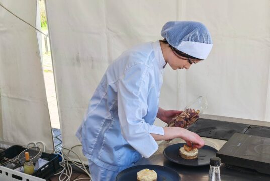 Gastro-turistički festival okupio učesnike iz 14 zemalja: Počela dvodnevna kulinarska nadmetanja na keju Gastro fest