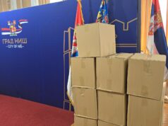 Počela podela paketa pomoći i drva za ogrev izbeglim i interno raseljenim licima u Nišu