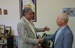 U Nišu predstavljena knjiga Milana Predana o životu u bivšoj Jugoslaviji iz slovenačkog ugla Bratislav Vučković i Milana Predan