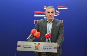 Grad Niš raspisuje javni poziv za stipendiranje 50 romskih učenika i pet studenata
