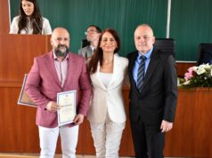 Pravni fakultet Niš svečanom akademijom obeležio 66 godina rada Pravni fakultet Niš svečanom akademijom obeležio 66 godina rada