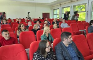 U Nišu predstavljene izmene izbornih zakona: obuke, podrška više lista i jasnije definisanje manjinskih lista U Nišu predstavljene izmene izbornih zakona