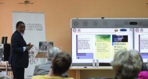 U Ogranku SANU u Nišu predstavljena naučna monografija koja povezuje algebru, veštačku inteligenciju i budućnost čovečanstva U Ogranku SANU u Nišu predstavljena naučna monografija