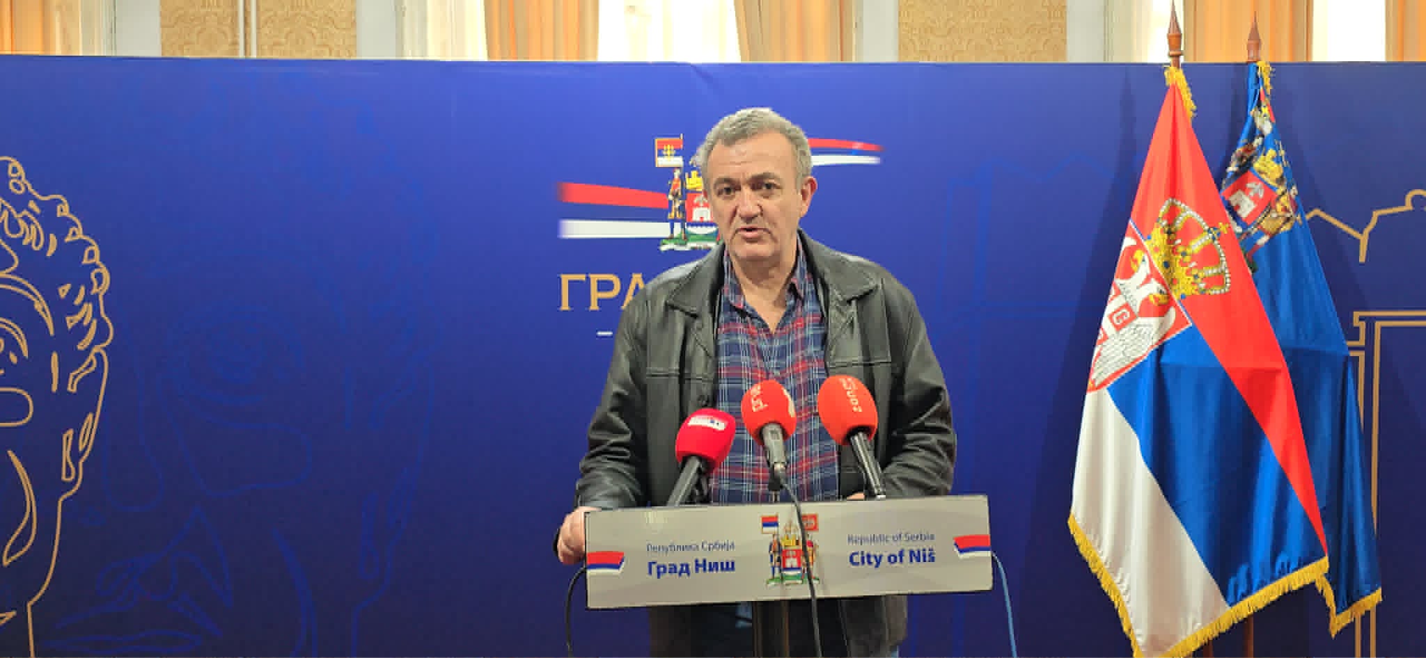 dr Dragan Vukadinović