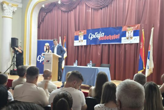 Pavlović i Glišić iz Niša: Srbija se 27. juna brani jedinstvom Dragoslav Pavlović