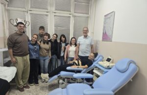 PET NOVIH GINEKOLOŠKIH STOLICA ZA KLINIKU U NIŠU: Kada zajednica prepozna problem – rešenje može da stigne veoma brzo Humanitarna akcija za buduće mame