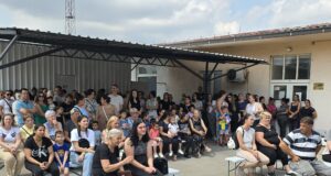 GO Crveni Krst podelila po 10.000 dinara za 404 porodice sa troje i više dece