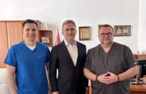 Ministar kulture Selaković posetio Klinički centar u Nišu Ministar kulture Selaković posetio Klinički centar u Nišu