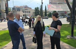 „Psihološkinja pokazala nestručnost, treba lično da odgovara”. Nastavljeno suđenje za vršnjačko ubistvo u Niškoj Banji Porodica Simić i njihovi pravni zastupnici
