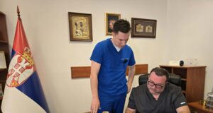 Lazarević: Uvodimo direktan kontakt sa pacijentima, šta može da se uradi u UKC Niš ne sme da se plaća privatno doc. dr Aleksandar Nikolić i doc. dr Milan Lazarević