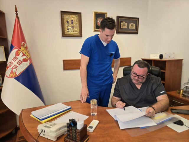 doc. dr Aleksandar Nikolić i doc. dr Milan Lazarević