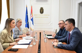 Ministarka Mesarović sa privrednicima iz Niša i Sokobanje o razvoju poslovanja i novim investicijama Adrijana Mesarović i Dragoslav Pavlović
