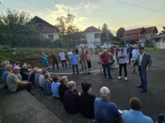 U Vukmanovu obnovljen sportski teren, najavljen i priključak sela na gradski vodovod