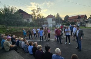 U Vukmanovu obnovljen sportski teren, najavljen i priključak sela na gradski vodovod