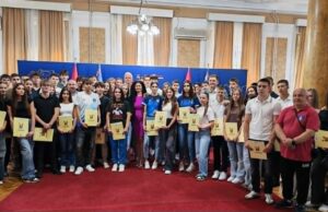 Najbolji mladi sportisti Niša nagrađeni stipendijama Najbolji mladi sportisti Niša nagrađeni stipendijama