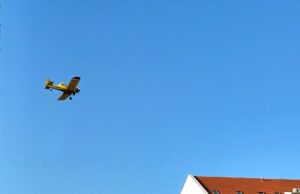 Danas počinje zaprašivanje komaraca u Nišu: Avioni i ekipe na terenu naredna tri dana Suzbijanje odraslih formi komaraca