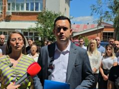 SNS traži objašnjenje za skup opozicije u sali GO Medijana. Đurić: Sve je urađeno u skladu sa procedurom Vuk Mladenović i omladina SNS-a