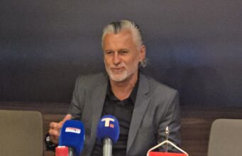 DŽEK DIMIĆ U NIŠU: „Ne možete pobeći od svojih korena – moj narod, moj jezik i moja kultura uvek me vraćaju“