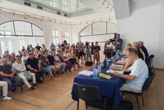 Održana javna sednica Komisije o nadvožnjaku u Borskoj: Odbijeno više od 500 primedbi na to rešenje