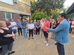 DECENIJAMA NIKO NIŠTA NIJE URADIO: Pavlović najavio uređenje zapuštenih međublokovskih prostora u Nišu