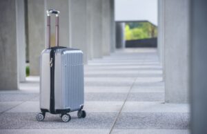 Mali koferi za kratka gradska putovanja – kako se spakovati lagano, a ne zaboraviti ono najvažnije Mali koferi za kratka gradska putovanja kako se spakovati lagano a ne zaboraviti ono najvaznije