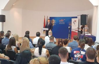 PAVLOVIĆ: NIŠ OVE GODINE IZDVAJA 72 MILIONA ZA NOVE FIRME I PODSTICAJ PREDUZETNICIMA Dragoslav Pavlović