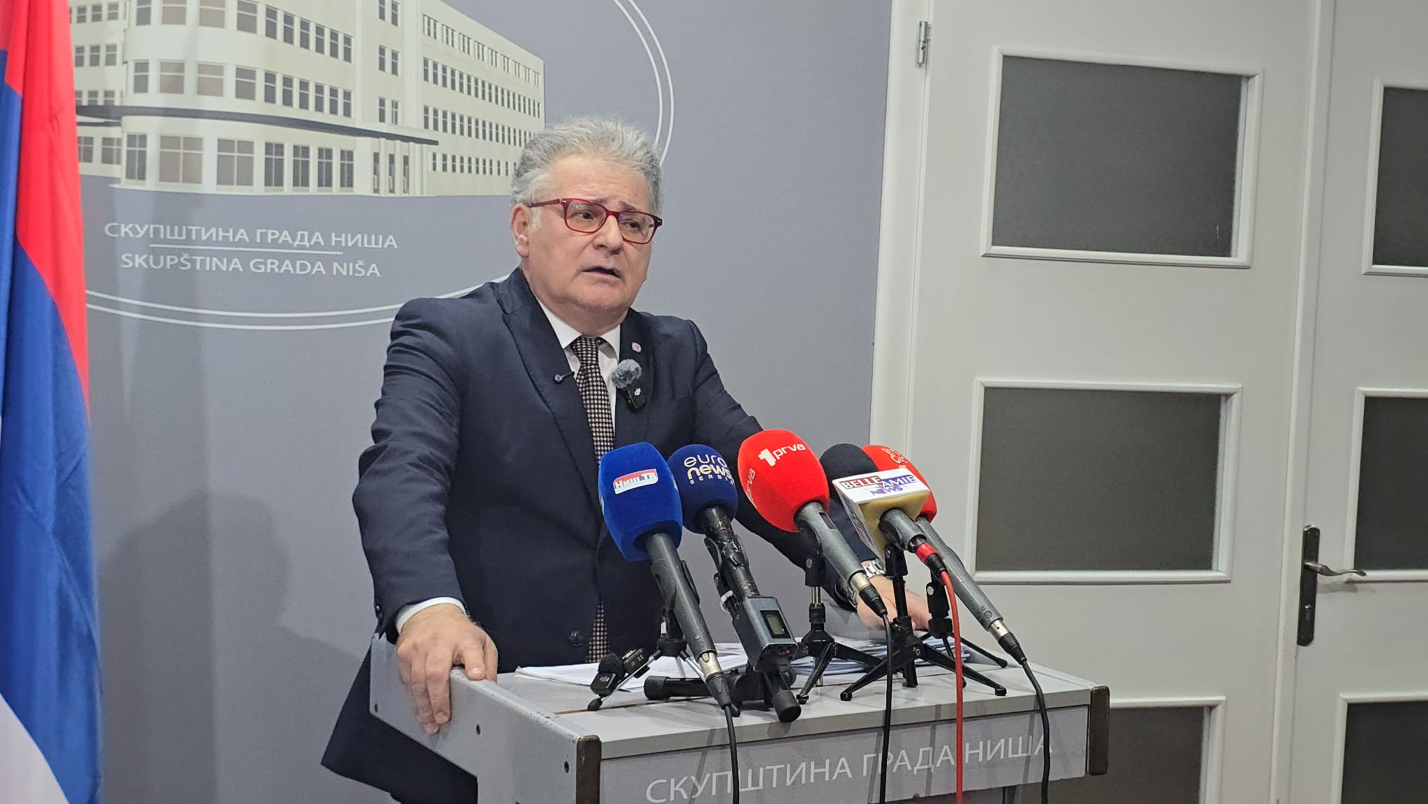 Dr. Dragan Milić