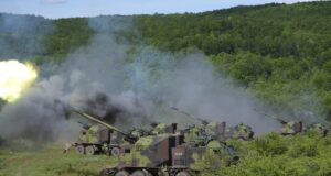 Mobilna vatrena moć na bojištu Foto arhiva Mešovite artiljerijske brigade i foto-reporteri MCO
