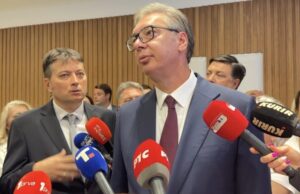 Revolucija u medicini stiže u Niš: Volarević predstavio Vučiću terapiju koja ćelije pacijenta okreće protiv tumora prof. dr Vladislav Volarević i Aleksandar Vučić