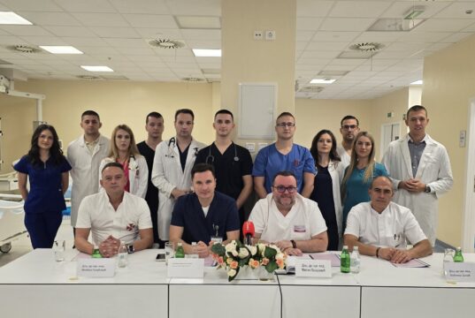 Četiri meseca Lazarevića na čelu Kliničkog centra: više operacija, novih lekara i ambulanti, pregledi i u selima