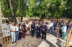 Od korseta do slobodnijeg i šarenijeg stila: Ženska moda kroz promene 20. veka u Istorijskom arhivu Niš Izložba U kroju vremena