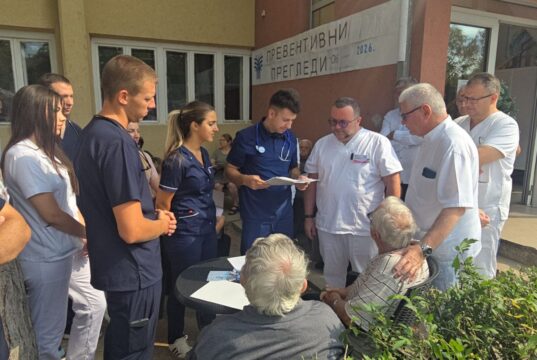 LAZAREVIĆ: LEKAR DOLAZI DO PACIJENTA – PREGLEDI USKORO SVAKODNEVNO, FORMIRA SE I KOL-CENTAR