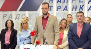Radulović: Pozivam aktiviste na mirno postupanje, ne smemo da dozvolimo lanac nasilja