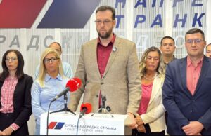 Radulović: Pozivam aktiviste na mirno postupanje, ne smemo da dozvolimo lanac nasilja