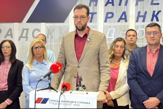 Radulović: Pozivam aktiviste na mirno postupanje, ne smemo da dozvolimo lanac nasilja