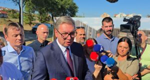 VUČIĆ: POSEBAN PROGRAM ZA JUG SRBIJE – Nišu nove investicije, brza pruga, a najavljen i stadion