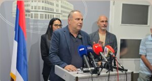Prekinuta Skupština Niša zbog pominjanja Ratka Mladića, odbornici vlasti napustili sednicu Ivan Jovanović