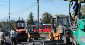 Pavlović obišao radove na Bulevaru Dimitrija Tucovića Asfaltiranje ulice Dimitrije Tucovića