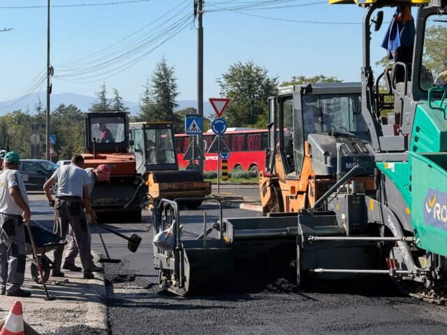Asfaltiranje ulice Dimitrije Tucovića