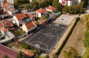 Obnovljen sportski teren u dvorištu OŠ „Stefan Nemanja”